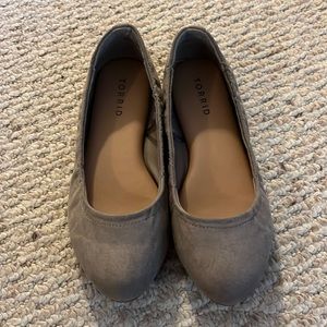 Torrid ballet flats grey/beige color Women’s size 7